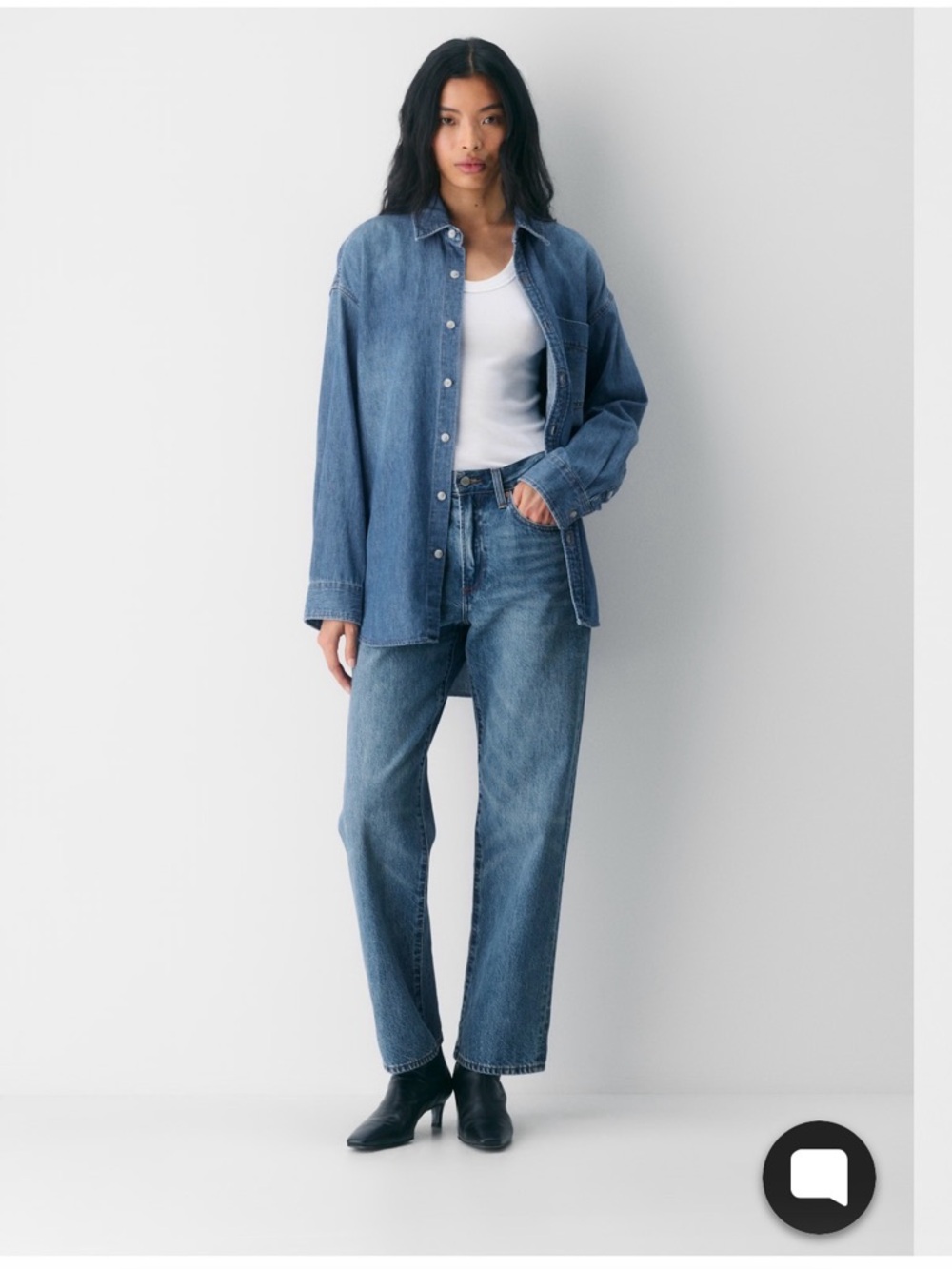 Aritzia Denim Button-Down Shirt in Medium Blue